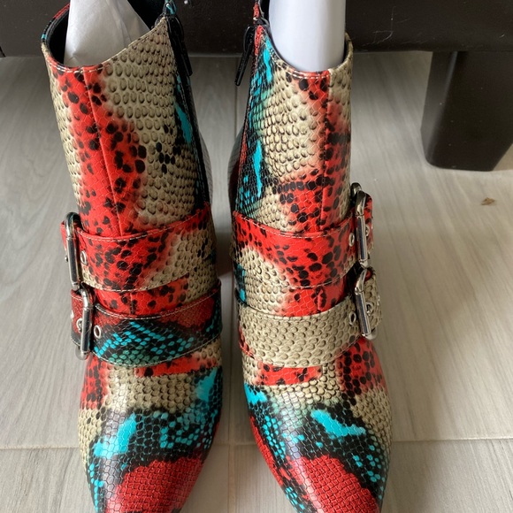 Miss Selfridge Booties size 8.5 - Picture 4 of 4